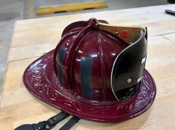 2016 Cairns G5A Fire Helmet