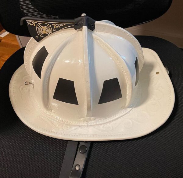 2022 Cairns N5A Fire Helmet - Image 4