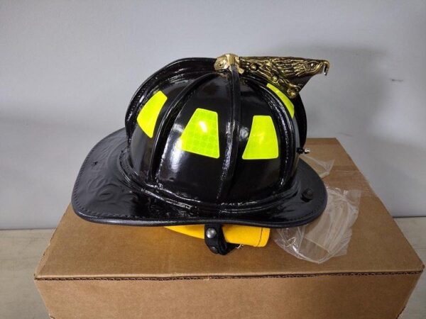 2023 Cairns N6A Fire Helmet