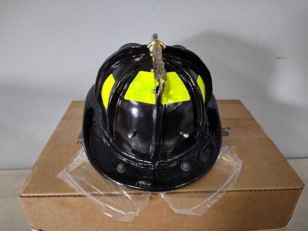 2023 Cairns N6A Fire Helmet - Image 4